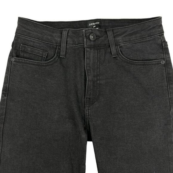 Just Black - Cropped Skinny Jeans with Fringe Hem in Washed Black - Picture 2 of 4